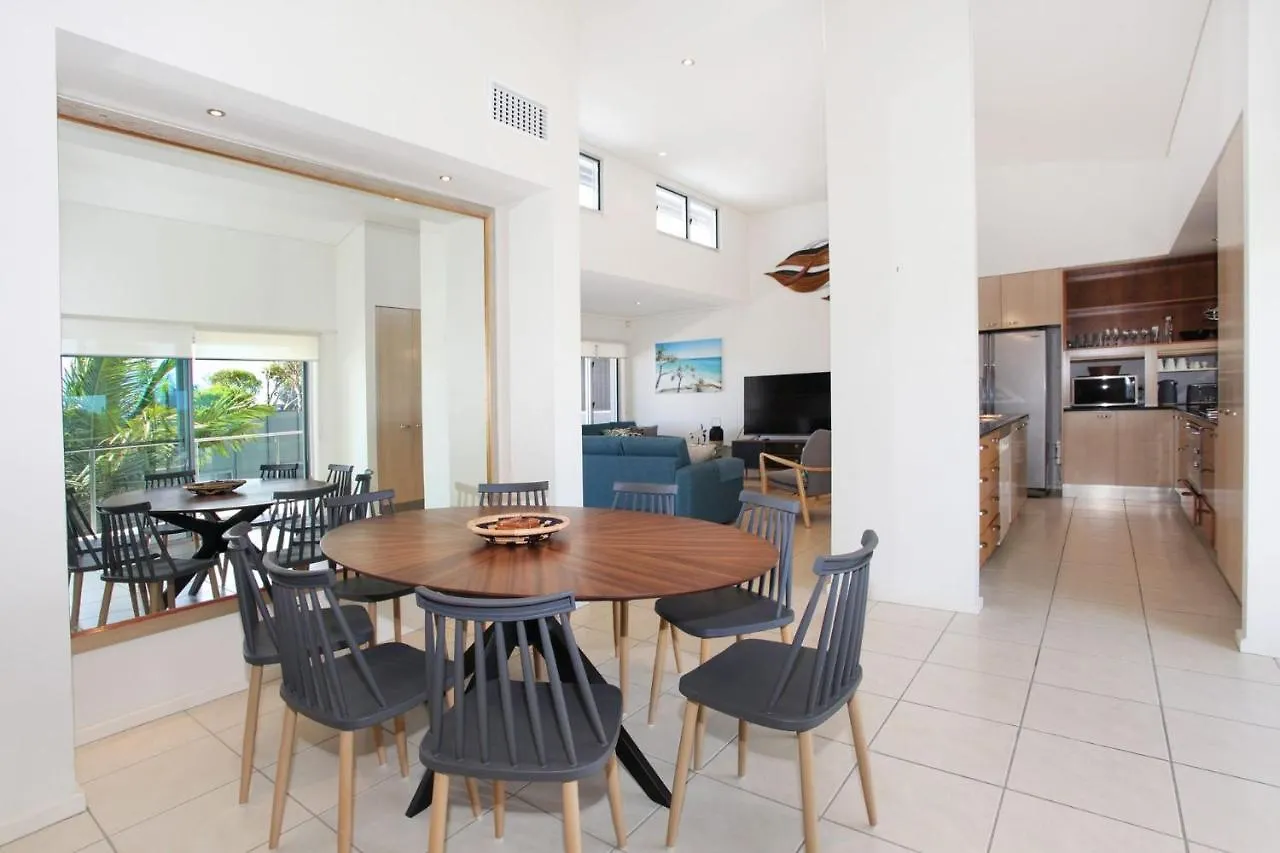קולום ביץ' Stylish Beachside Holiday Penthouse אוסטרליה